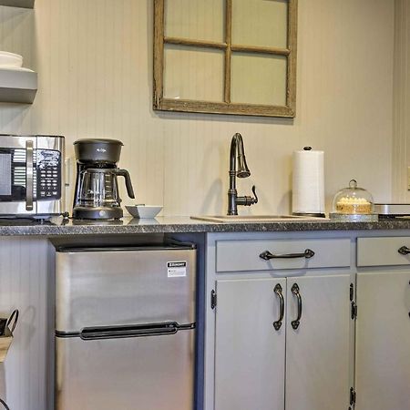 Cozy Fredericksburg Studio Near Wineries! Exterior photo