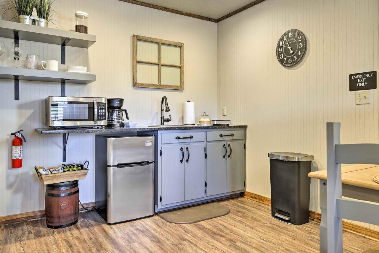Cozy Fredericksburg Studio Near Wineries! Exterior photo