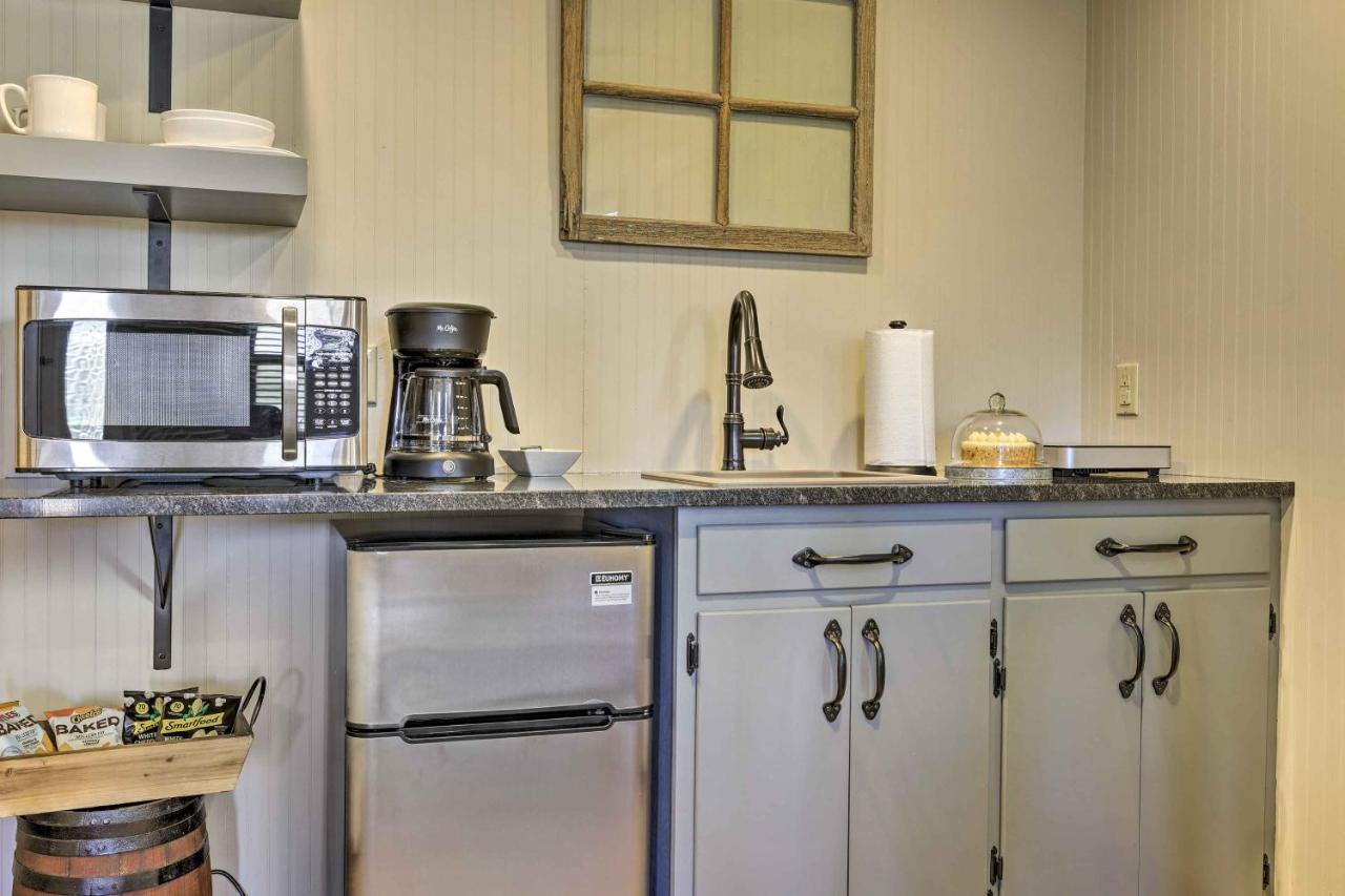 Cozy Fredericksburg Studio Near Wineries! Exterior photo