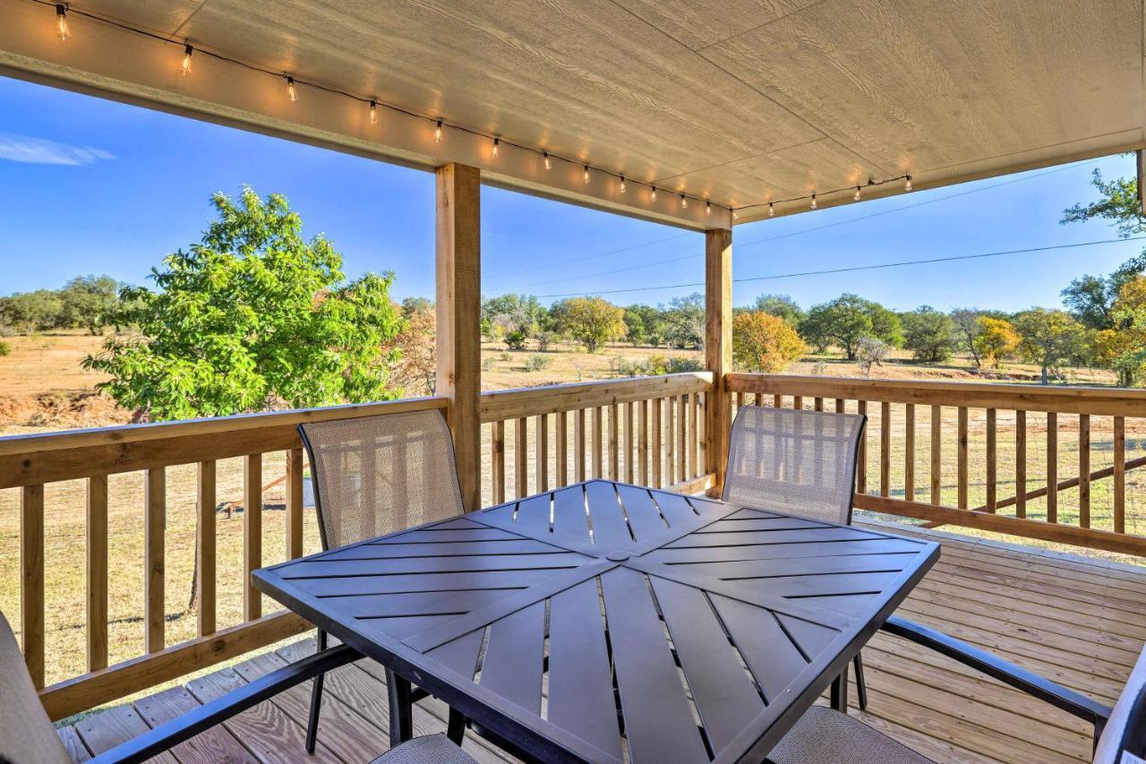 Cozy Fredericksburg Studio Near Wineries! Exterior photo